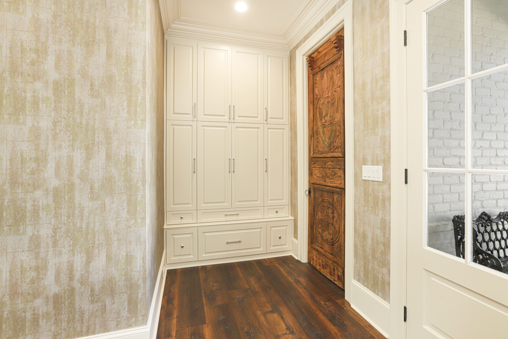 Missy Court - Image 7